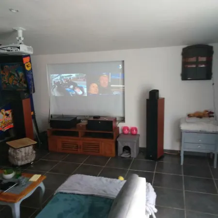 Maison Proche Circuit 24h Du Mans Δωμάτια σε οικογενειακή κατοικία